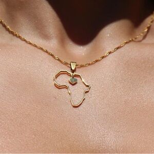 Gold Africa Pendant Necklace 18inch